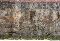 Mixed Size Walls Stones